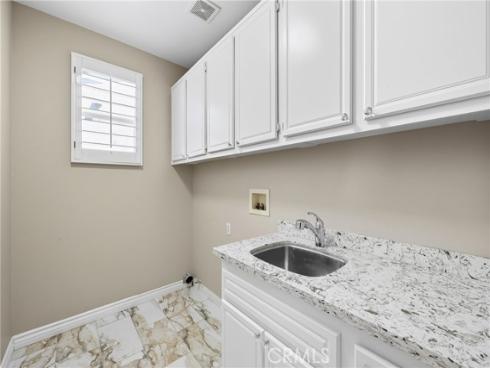 6528  University  , Buena Park, CA