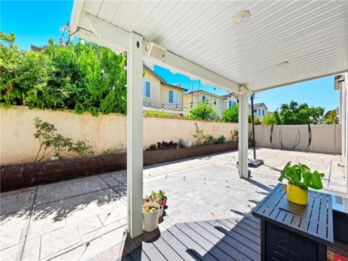 6528  University  , Buena Park, CA