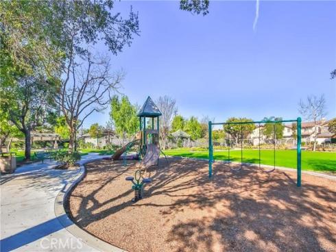 6528  University  , Buena Park, CA