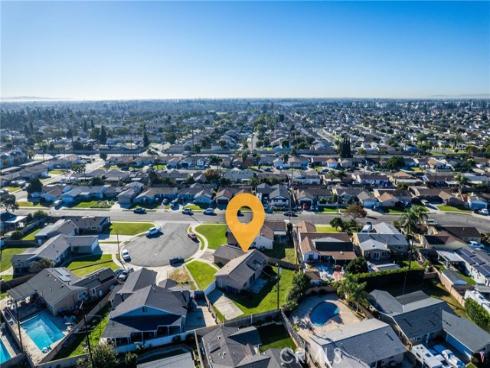 6657 Lassen , Buena Park, CA