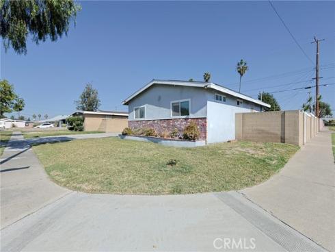 7586  El Prado  , Buena Park, CA