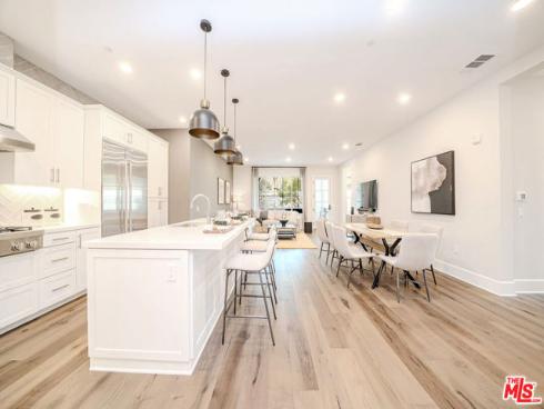 8900  Los Coyotes  130  Court, Buena Park, CA