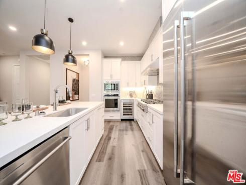 8900  Los Coyotes  130  Court, Buena Park, CA