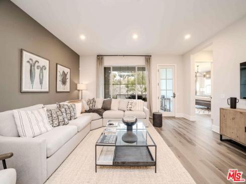 8900  Los Coyotes  130  Court, Buena Park, CA