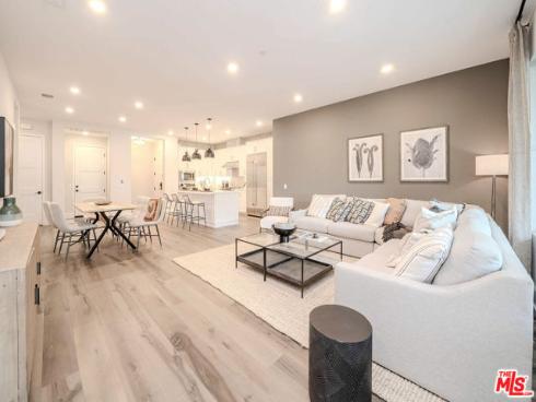 8900  Los Coyotes  130  Court, Buena Park, CA