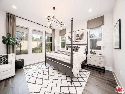 8900  Los Coyotes  130  Court, Buena Park, CA