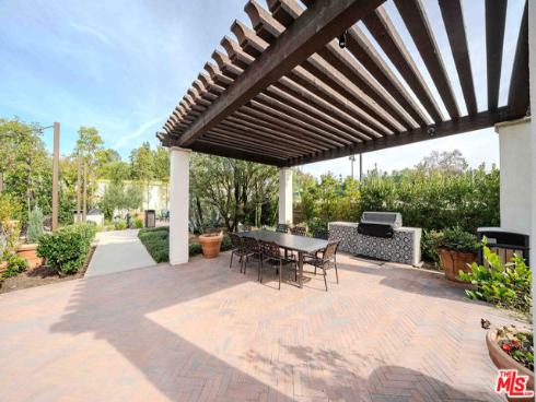 8900  Los Coyotes  130  Court, Buena Park, CA