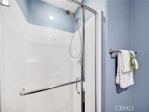 17  Citrus Glen  , Buena Park, CA