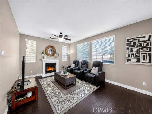 17  Citrus Glen  , Buena Park, CA