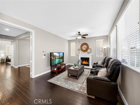 17  Citrus Glen  , Buena Park, CA