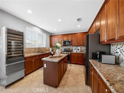 17  Citrus Glen  , Buena Park, CA