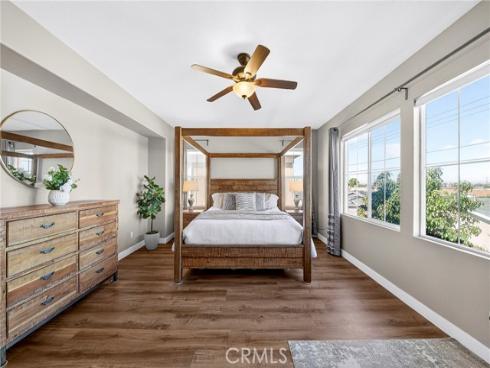 17  Citrus Glen  , Buena Park, CA