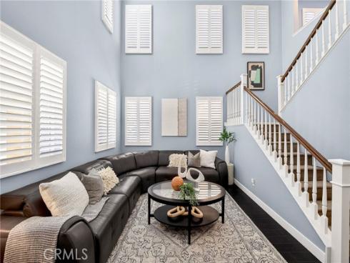 17  Citrus Glen  , Buena Park, CA