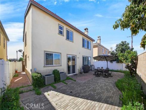 17  Citrus Glen  , Buena Park, CA