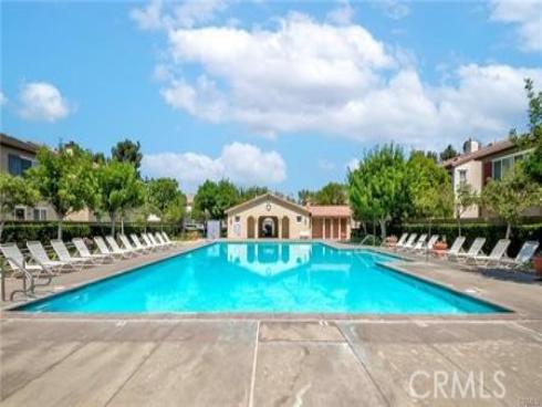 17  Citrus Glen  , Buena Park, CA