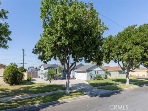 7441  El Camino  , Buena Park, CA