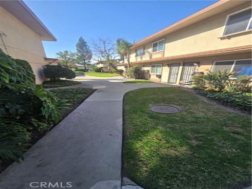 8792  Valley View  B , Buena Park, CA