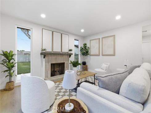 6861  Frost  , Buena Park, CA