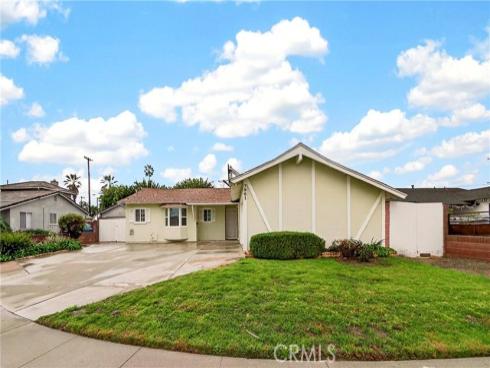 7961  La Corona   Way, Buena Park, CA