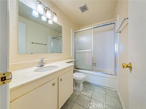 8237  Henshaw  , Buena Park, CA