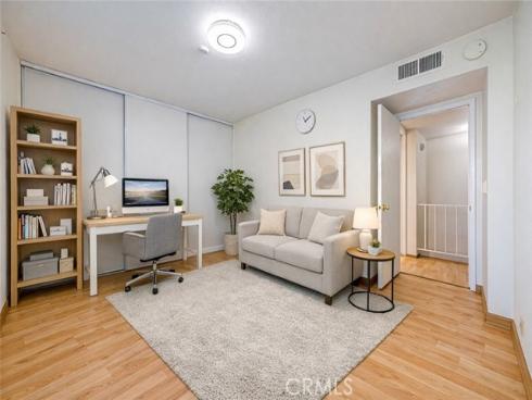 8237  Henshaw  , Buena Park, CA