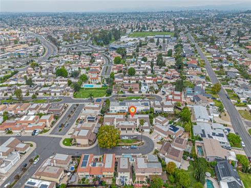 8237  Henshaw  , Buena Park, CA