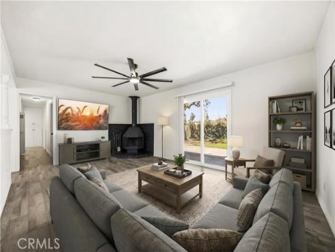 7293 El Cielo Circle