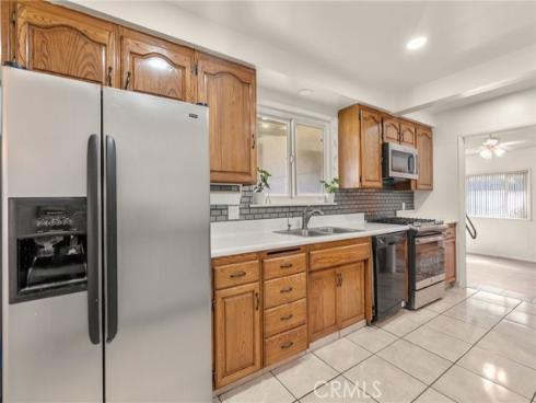 8223  Cyclamen  , Buena Park, CA