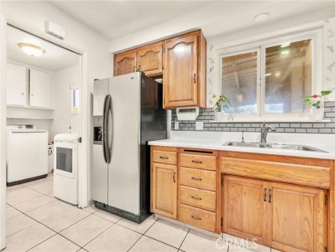 8223  Cyclamen  , Buena Park, CA