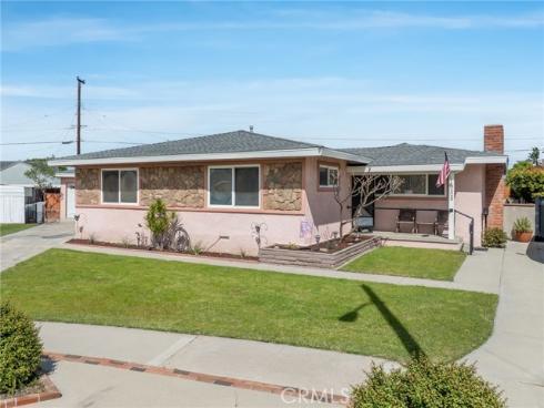 8223  Cyclamen  , Buena Park, CA