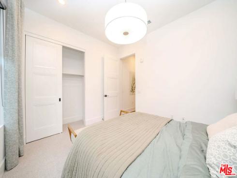 8900  Los Coyotes  120  Court, Buena Park, CA