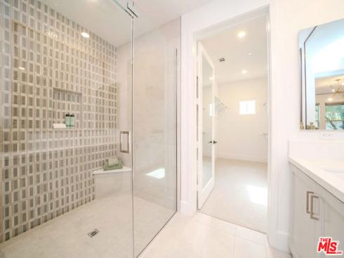 8900  Los Coyotes  120  Court, Buena Park, CA