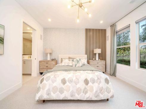 8900  Los Coyotes  120  Court, Buena Park, CA