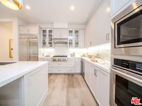 8900  Los Coyotes  120  Court, Buena Park, CA