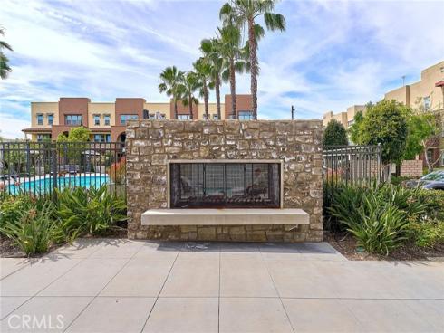 5868  Spring  , Buena Park, CA