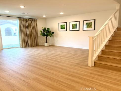 8572  Corsica  , Buena Park, CA