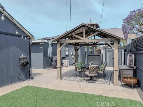 7152  Hidalgo  , Buena Park, CA