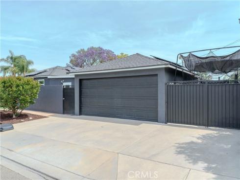 7152  Hidalgo  , Buena Park, CA
