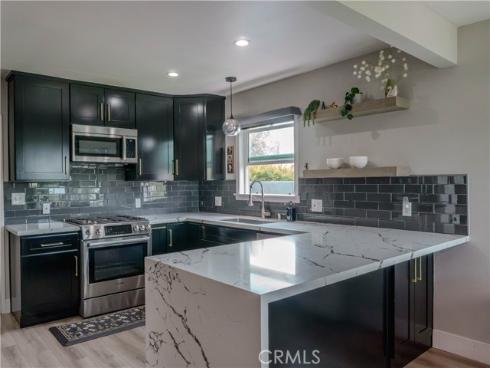 7152  Hidalgo  , Buena Park, CA