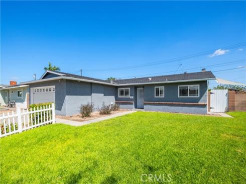 7233 Hayes Circle