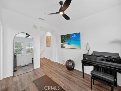 5724  Spring  , Buena Park, CA