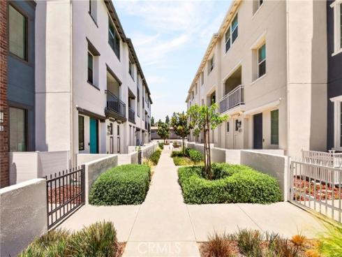 6926 Cottonwood Lane, Buena Park, CA