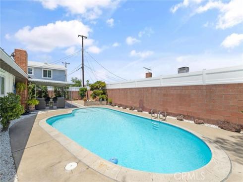5890 Los Arcos , Buena Park, CA