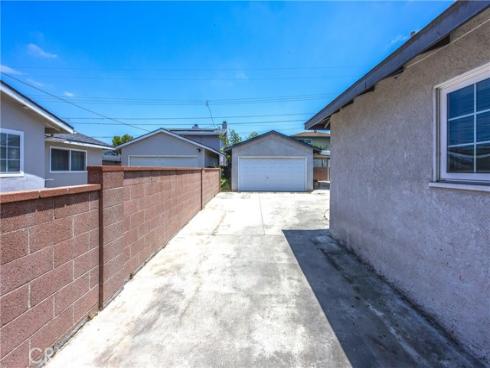 8082 San Heron , Buena Park, CA