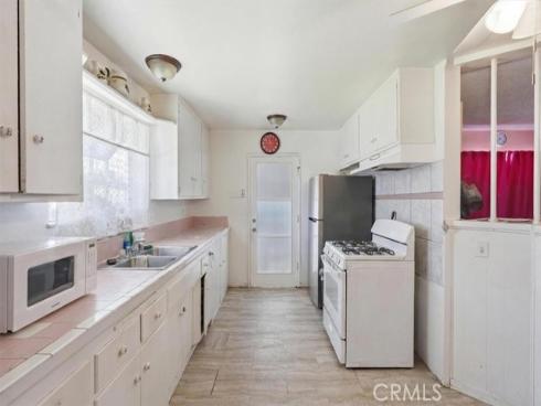 8802 Los Flores , Buena Park, CA