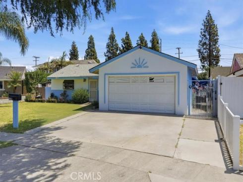 8802 Los Flores , Buena Park, CA