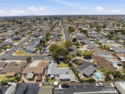 8802 Los Flores , Buena Park, CA