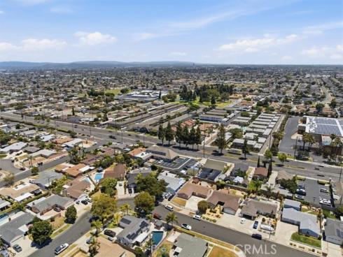 8802 Los Flores , Buena Park, CA