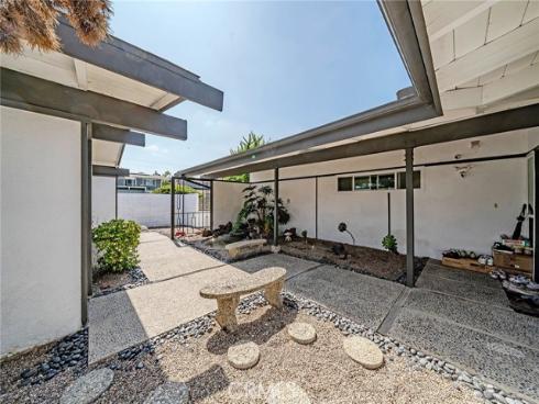 5561 Fox Hills , Buena Park, CA