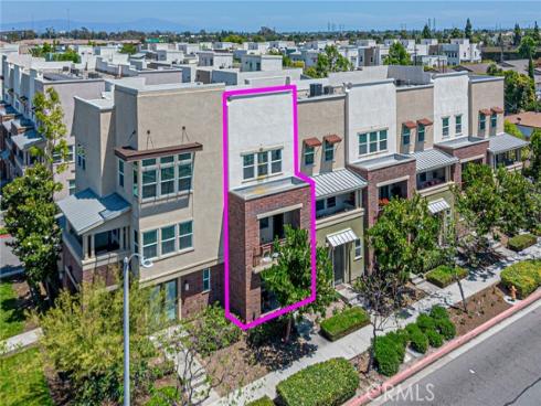 7082 Stanton , Buena Park, CA